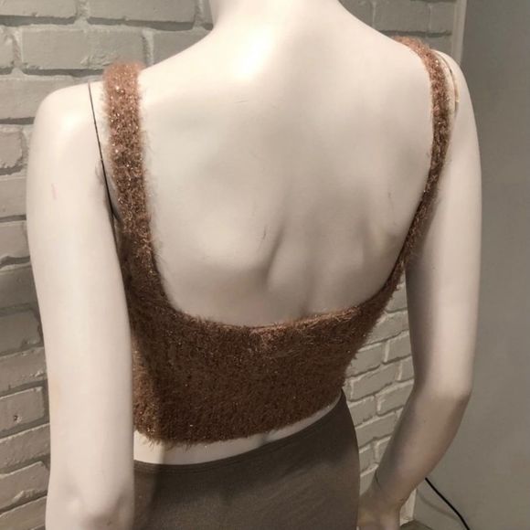 FUZZY BEIGE & TAN CROPPED GOLD METALLIC TANK SWEATER NWT - Picture 5 of 11